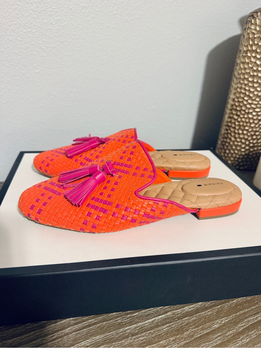 RARE Birdies Phoebe Woven Orange Pink Tassel Mules SZ 10